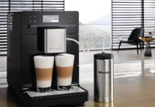 Elegantes, kompaktes Design und vielfältig bei der Kaffeezubereitung: Mit den Stand-Kaffeevollautomaten der Baureihe CM5 rundet Miele sein Sortiment ab