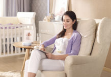 Die neue elektrische Einzelmilchpumpe SCF301/02 von Philips hilft Mutter und Baby beim Stillen