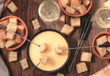 Mit der Raclette-Fondue-Kombination Cheese 'n Co von Tefal gibt es Käsespezialitäten zu jeder Jahreszeit