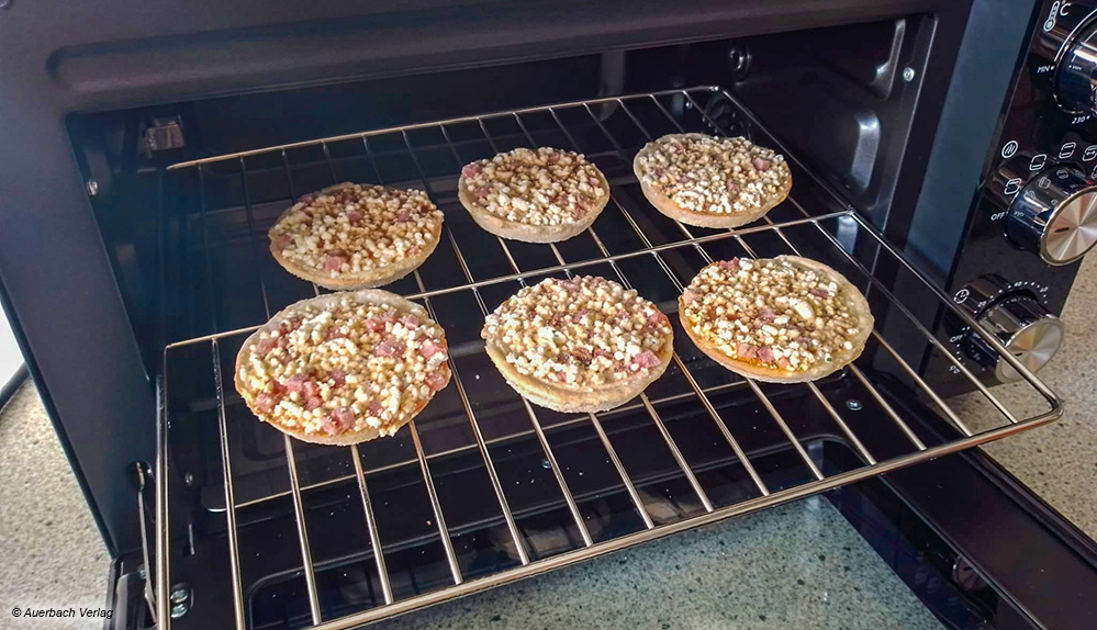 Der Caso TO 20 bietet genug Platz, sodass die Pizzen mit Abstand voneinander gebacken werden können