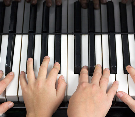 Klavier Spielen Hände