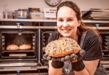 Heidi Schlautmann kommt jetzt als zweites Brotbackgenie hinzu und wird Graef u. a. mit Brotbackkursen unterstützen