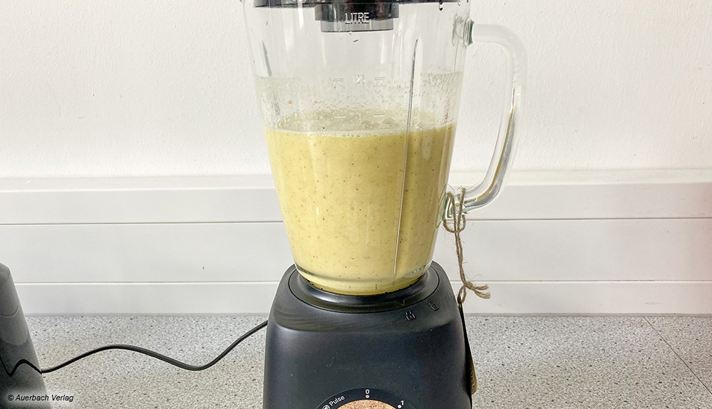 Powerblender mit Mixkrug, wie hier der Tefal, haben den Vorteil, dass sie meist ein deutlich höheres Fassungsvermögen bieten