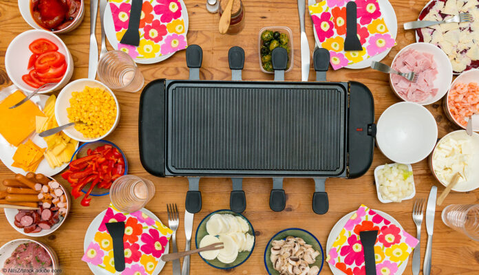 Raclette Zutaten Tisch