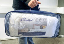 Zu den Daunendecken von Dormigood gehört immer eine passende Tasche für die Lagerung und einen komfortablen Transport