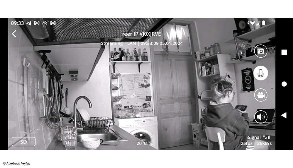 Mit der IP Babycam Move lassen sich die aufgenommenen Videos direkt in einer App auf dem Smartphone anschauen