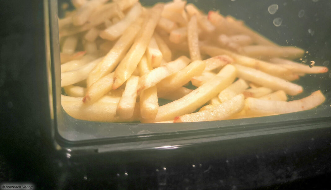 Auch Tiefkühl-Pommes lassen sich in dem Gerät hervorragend zubereiten. Eine Zugabe von Öl ist nicht erforderlich