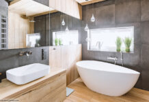 Badezimmer Fliesen Wanne Waschbecken