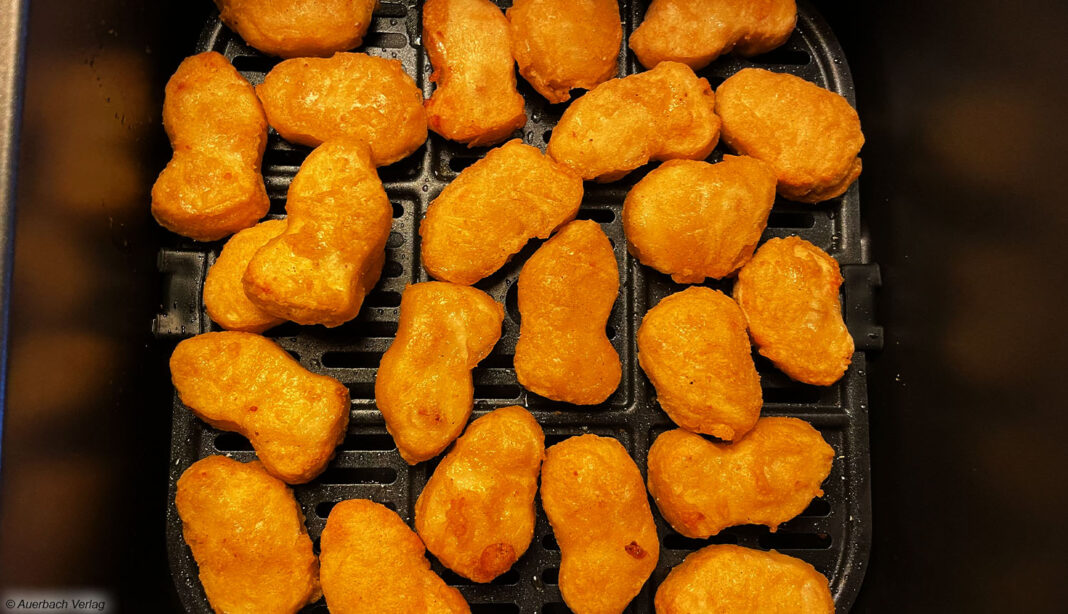 Die Nuggets sind kross und farbig frittiert, innen saftig