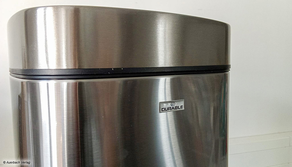Die Edelstahlverkleidung der Mülleimer von Durable macht die Modelle zum absoluten Hingucker in der Küche