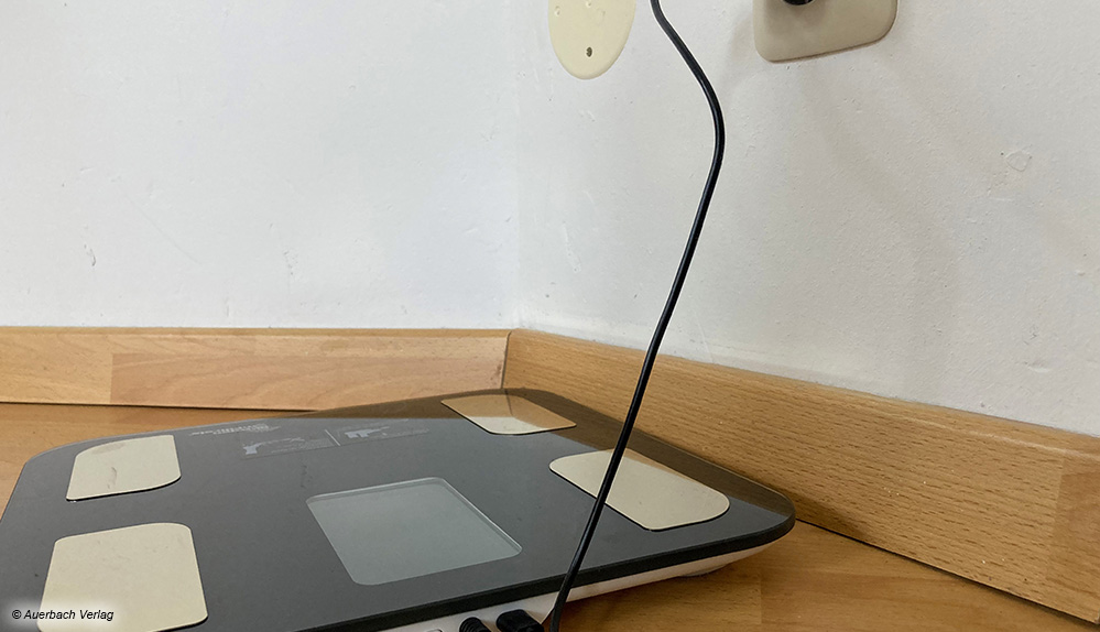 Im Gegensatz zu allen anderen Waagen wird die Newgen Medicals nicht mit Batterien betrieben, sondern per USB geladen