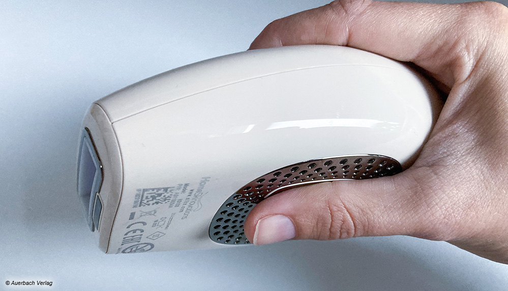 Durch sein geringes Gewicht, die kompakte Größe und rundliche Form liegt der Silk’n Infinity Fast besonders gut in der Hand