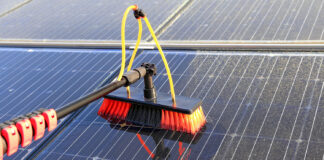 Photovoltaik reinigen putzen