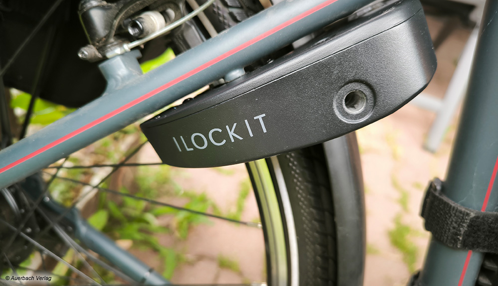 Die Montage des Speichenschlosses von I Lock It ist problemlos und schnell erledigt, da wir es nur gegen das vorhandene Schloss tauschen müssen