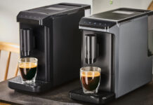 Der kleinste Kaffeevollautomat, der Esperto Mini von Tchibo, ist jetzt in Schwarz oder Grau erhältlich.