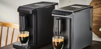 Der kleinste Kaffeevollautomat, der Esperto Mini von Tchibo, ist jetzt in Schwarz oder Grau erhältlich.