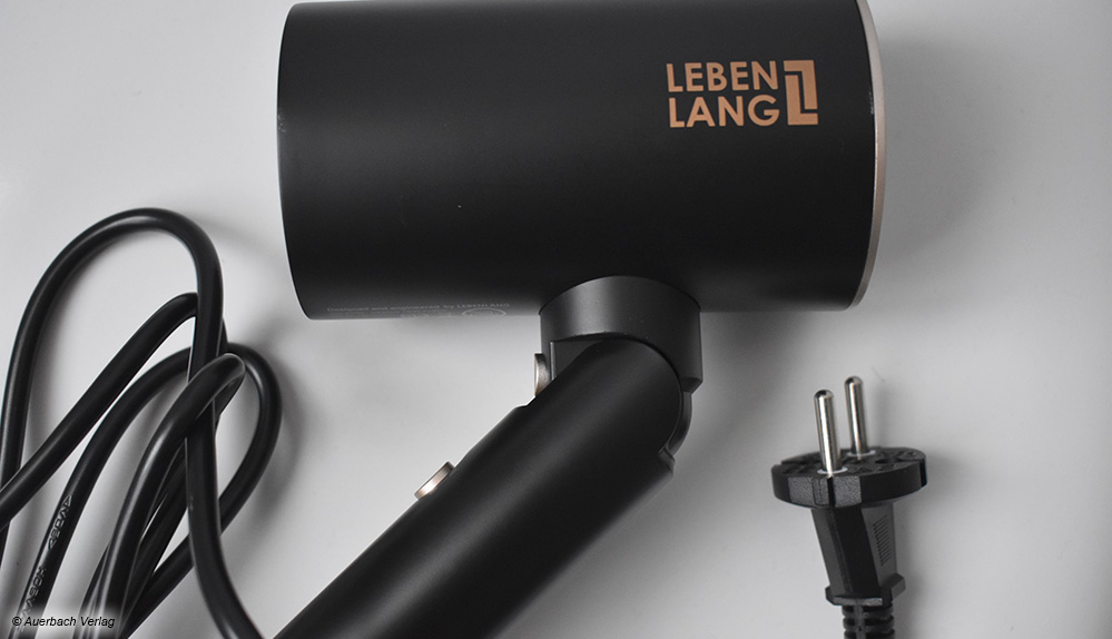 Lebenlangs LBH3088 ist mit seinem Konzentratoraufsatz und seiner Einklapp-Funktion ein gehobenes Reisegerät